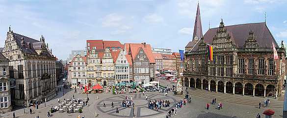 Panoramaaufnahmen der Bremer Marktplatzes von oben
