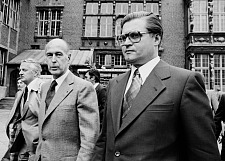 EG-Gipfel 1978 in Bremen: Frankreichs Staatspräsident Valery Giscard d´Estaing und Bürgermeister Hans Koschnick stehen nebeneinander