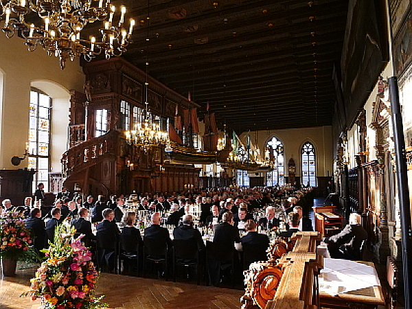 Blick in die Obere Rathaushalle während der 474. Schaffermahlzeit im Bremer Rathaus.