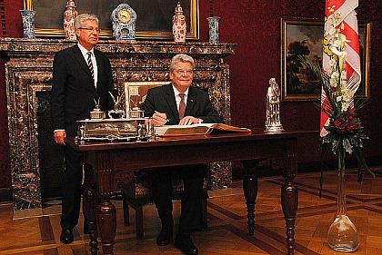 Bundespräsident Gauck mit Bürgermeister Böhrnsen