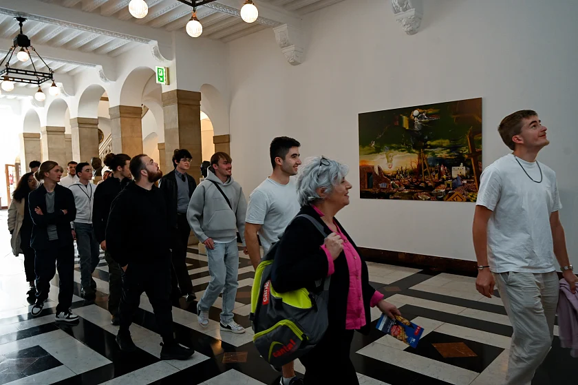 Schülerinnen und Schüler aus der französischen Stadt Murat und aus Bremen von der Oberschule an der Egge waren zu Gast im Bremer Rathaus.